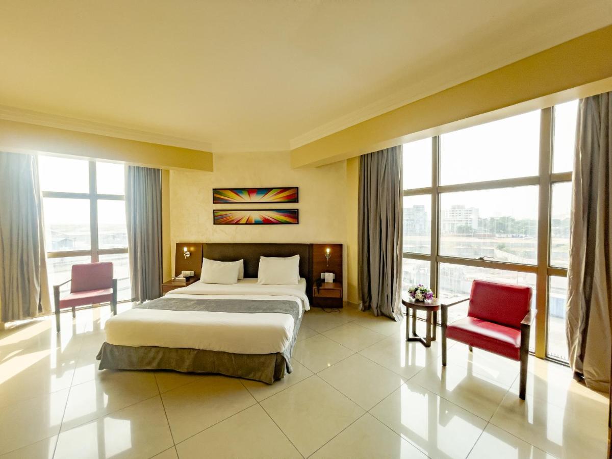 The Avenue Suites Lagos Bagian luar foto