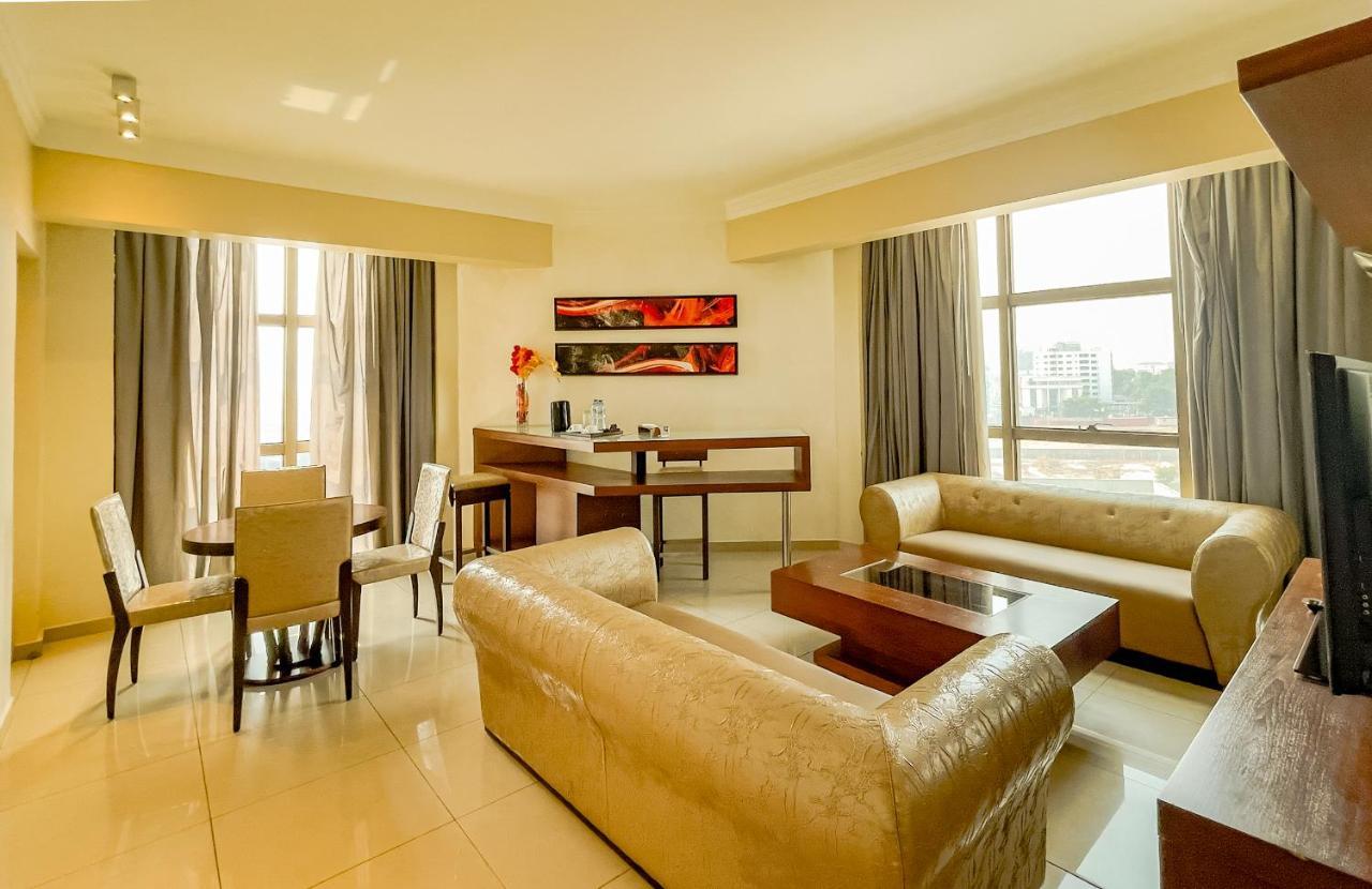 The Avenue Suites Lagos Bagian luar foto